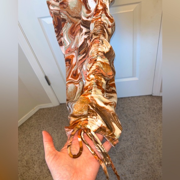 Wave Patterned Dress - Picture 4 of 4